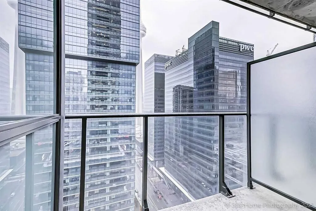 Stunning Condo - 1 Bdrm W/Breakfast Toronto Apartment